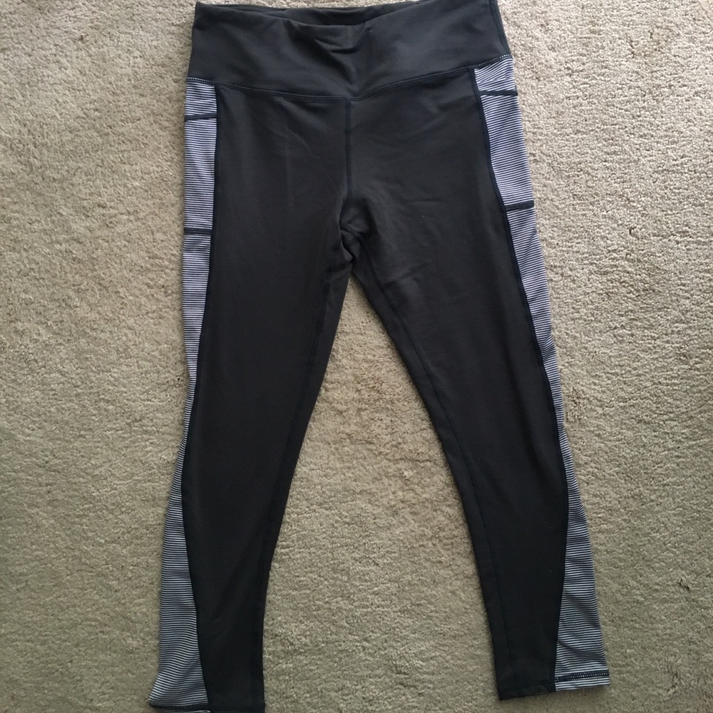 NWOT Senita Athletics gray leggings